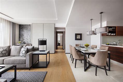 It is a short walk to the nana and asoke skytrain station as well as the sukhumvit subway station. Bangkok Marriott Hotel The Surawongse in Thailand - Room ...