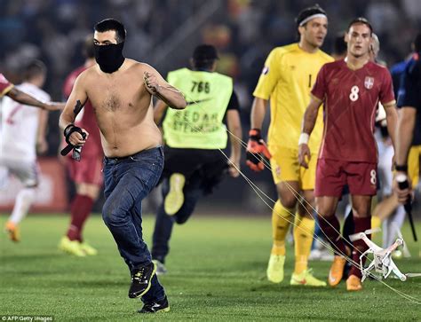 Ogni anno le squadre di calcio in croazia e in serbia crescono decine di ottimi giovani calciatori, più di quanto ci si aspetterebbe normalmente da squadre di paesi di piccole dimensioni. Serbia says UEFA should award THEM 3-0 win after match vs ...