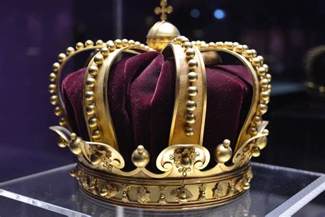 Imperial State Crown Archives Hattons Of London