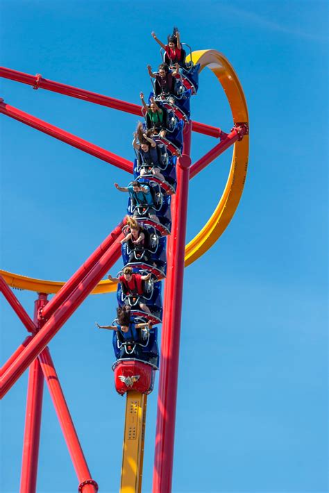 Wonder Woman Golden Lasso Coaster Six Flags Fiesta Texas