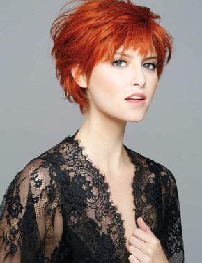 Cette coupe de cheveux fonctionne très bien avec une barbe bien taillée. 20 coupes pour cheveux fins qui rajeunissent | Coupe cheveux fins, Coupe de cheveux et Cheveux ...