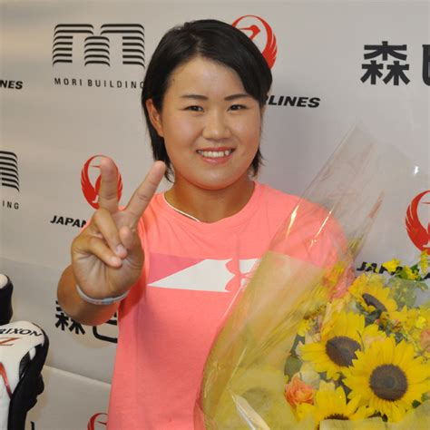 Check spelling or type a new query. 女子ゴルフ：19歳・畑岡奈紗、帰国 米ツアー初優勝 | 毎日新聞