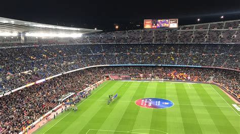 Rememora la història del club al museu del fc barcelona: Attending an FC Barcelona match at Camp Nou