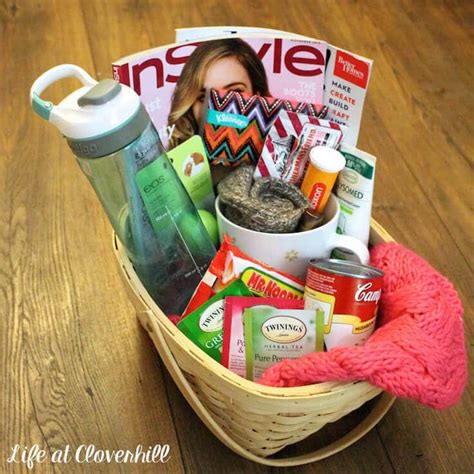 Creative Welcome Basket Ideas For Overnight Guests Vlrengbr