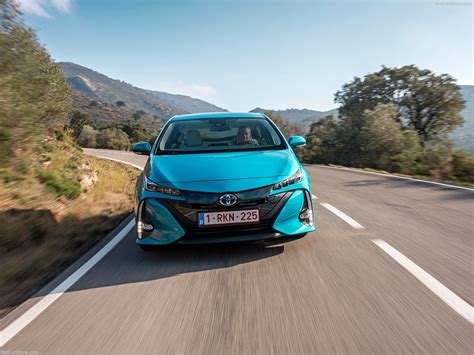 Toyota Prius Plug In Hybrid 2017 Picture 88 Of 160