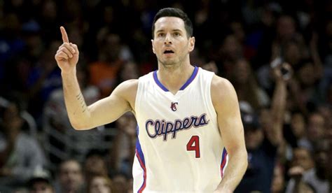 Jj Redick Gets Emotional And Scores 30 When Son Attends First Game Los Angeles Times