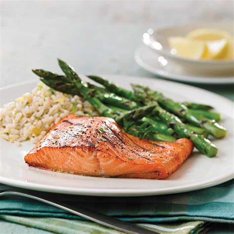 Honey Grilled Salmon And Asparagus