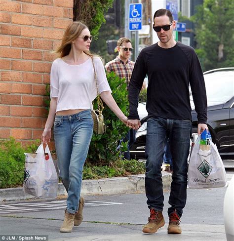 Kate Bosworth And Her Fiance Michael Polish Even Hold Hands While Carrying Their Groceries