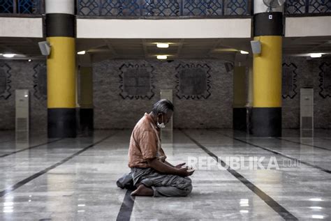 Doa anak untuk kebaikan orangtua lengkap arab latin dan artinya. Doa untuk Orang Tua dari Anak Saleh | Republika Online