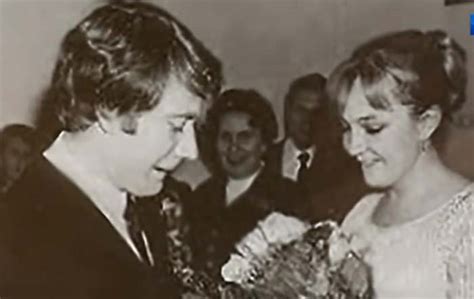 Екатерина градова в роли радистки кэт в телевизионном художественном фильме режиссера татьяны лиозновой «семнадцать мгновений весны» (фото: Екатерина Градова рассказала почему развелась с Андреем Мироновым
