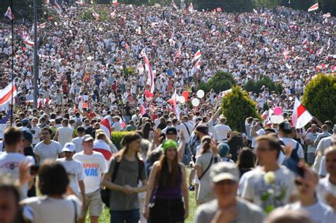 Törökország pellengéren, fehéroroszország sarokba állítva. Sosem látott tömeg tüntetett Minszkben | 24.hu