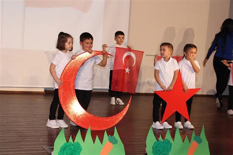 Minikler Cumhuriyet Bayram N Kutlad G Ncel Kula Haber