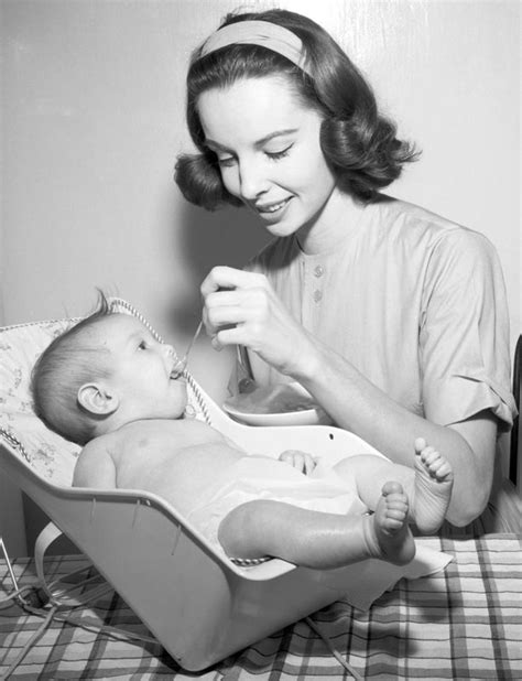 Motherhood Trends Through The Years What To Expect