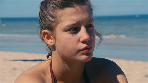 Adele Exarchopoulos As Adele In La Vie Dadele Blue Is The Warmest