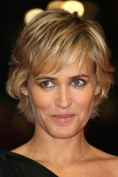 Easy to style with some hair gel or wax to keep it swept backward. Princess diana hairstyles short hair