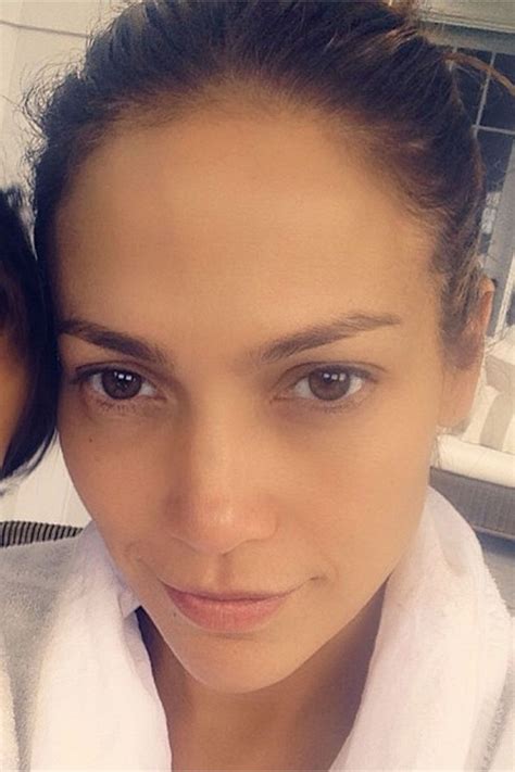 Just 200 Celebs Who Look Amazing Without Makeup Jennifer Lopez