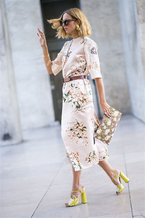 24 Façons De Porter La Robe à Fleurs Street Style Chic Fashion