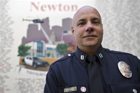 Slideshow Can A New Lapd Captain Win Over The Citizens Of South La