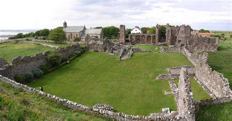 The Fierce Viking Raid On Lindisfarne Monastery Video Ancient Origins