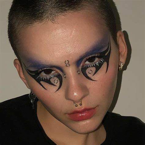 Pin By Astraldream On Eye Makeup Edgy Makeup Punk Makeup