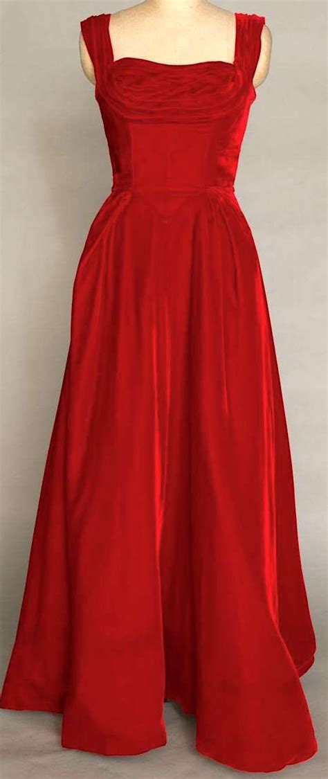 pin de leslie dye em lady s fashion of the 40s 50s and 60s vestidos personagens