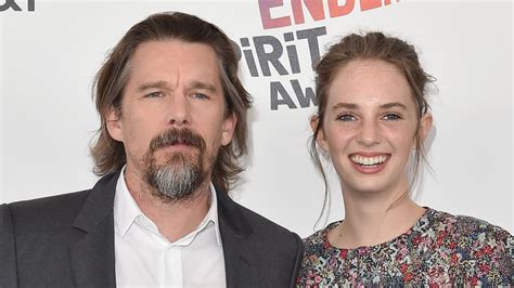 Stranger Things Star Maya Hawke S Famous Dad Ethan Makes Surprise Revelation As Fans React In