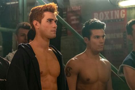 Archie S Ready For A Fight In Riverdale Episode Photos The Nerdy