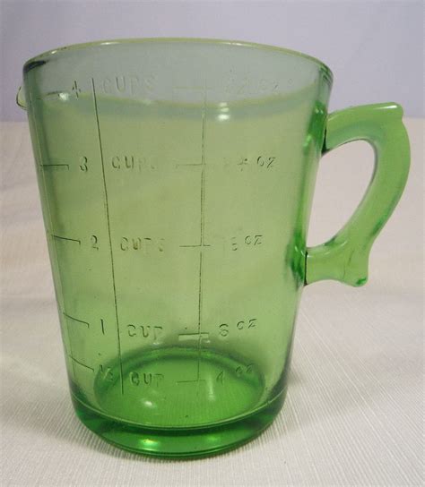 Vintage Depression Era Green Uranium Vaseline Glass Qt Measuring Cup