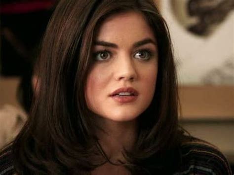 12 Pretty Little Liars Pilot Clues That Prove Aria Montgomery Is On