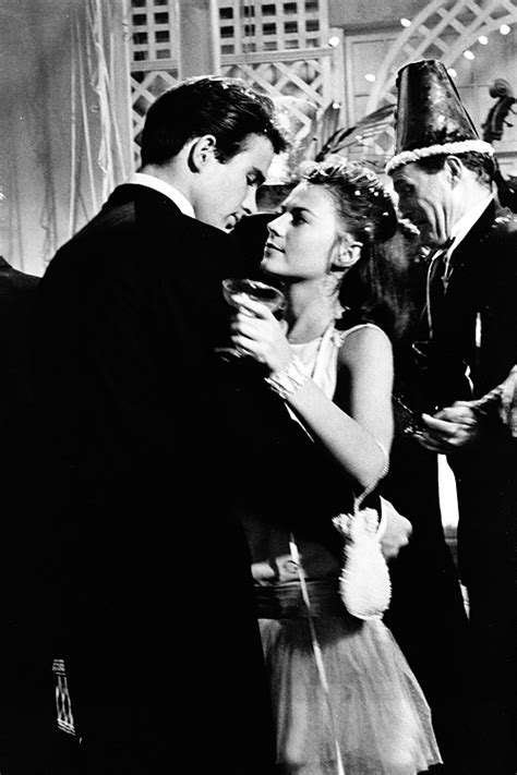 Великолепие в траве / splendor in the grass 1961. Splendor in the Grass (1961) - Solo-Vintage | Splendour in the grass, Classic movie stars ...