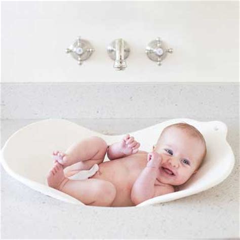 They're more for sponge baths in a sink, with water underneath (or not). Top 10 Best Baby Bathtub in 2017 Reviews - Best10Choices