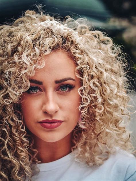 To protect curly hair from breakage, overdrying, and frizz, it's super important to use the low to medium heat settings on your flat iron (ideally nothing over 375 degrees fahrenheit). Devacurl Super Stretch for Curly Hair | Stylish Belles ...