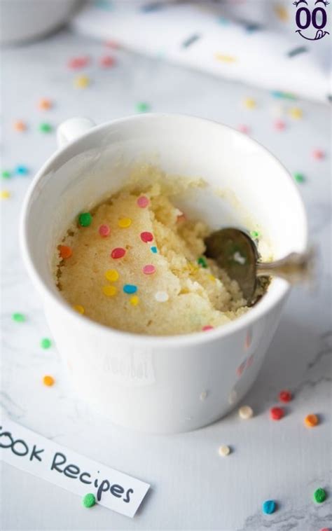 If you have been hanging around the blog for a few years now, you'll know that my chocolate mug cake has been such a hit. Vanilla Mug Cake |™ { Easy Vanilla Mug Cake }