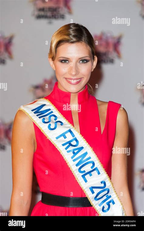 camille cerf miss france 2015 arrivée à la 17e cérémonie des nrj music awards qui s est tenue