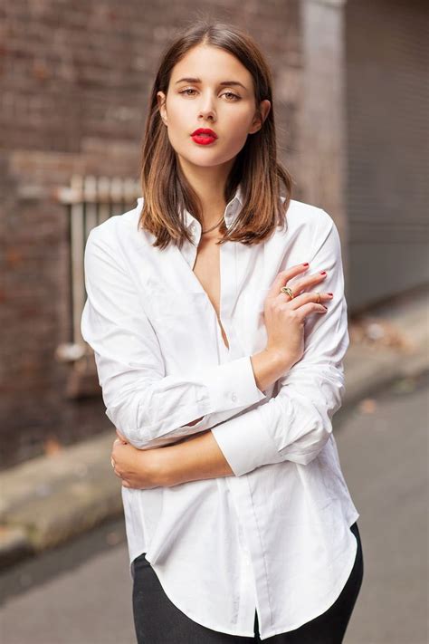 20 Ways To Wear A White Button Down Shirt 2022 Become Chic