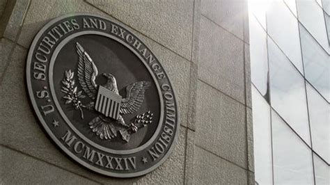 sec requires companies to reveal ceo vs worker pay gap