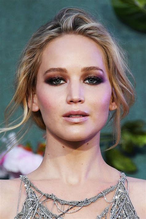 Jennifer Lawrence Just Debuted A Fringe And Its A Bold Beauty Change
