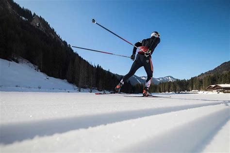 Comparez les avis, les photos et les tarifs avec un plan interactif. Loisirs et activités au Grand Bornand - Hôtel Les Ecureuils