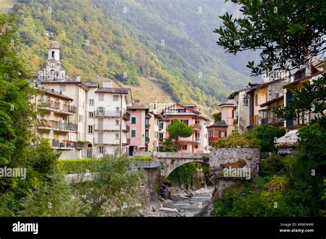 Chiavenna Hi Res Stock Photography And Images Alamy