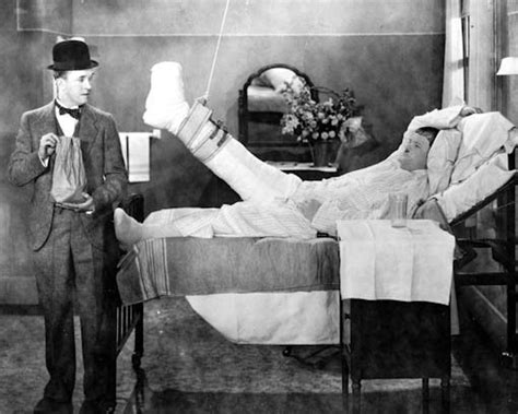 Stan Si Bran La Spital 1932 Film Online Subtitrat Romana Online Dvdrip County Hospital