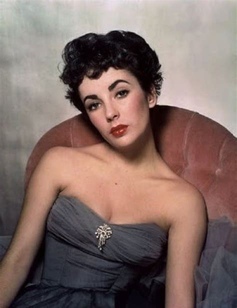 Elizabeth rosemond taylor was born on february 27, 1932, in london. Elizabeth Taylor..short hair inspiration | Elizabeth ...