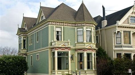 San Francisco Painted Lady Sells For 900000 Below Asking