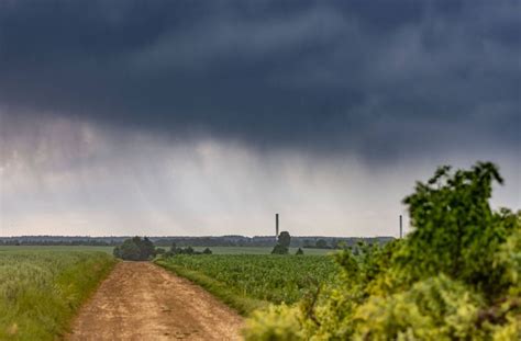 Mit dem regenradar verfolgen sie live regen, schnee und wolken. Nach Unwetter: Baden-Württemberg startet in eine ...