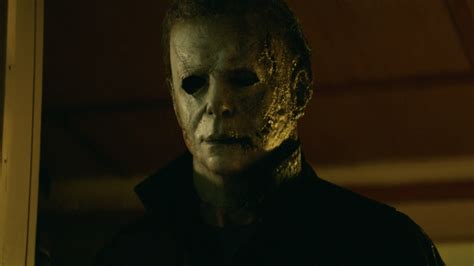 A New Image At The End Of Halloween Shows One Of Michael Myers Victims