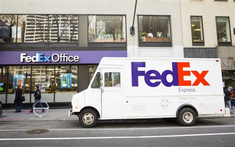 Improve Ecommerce Shipping With Fedex Hold At Location