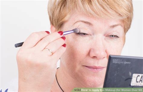 Applying Eye Makeup For Over 50 Makeup Vidalondon