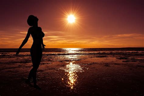 El Carabass Considerada Por La Revista El Viajero Como Una De Las Mejores Playas Nudistas De