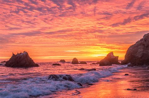 Wallpaper : ocean, California, sunset, cliff, Sun, beach, water, rocks ...
