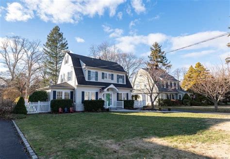 521 Pine Acres Blvd Brightwaters Ny 11718 ®