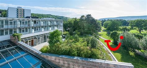 Quietly situated in the green and yet so close to the centre, our house is located in the new building area, far away. Dorint Parkhotel Bad Neuenahr (hotel) - Bad Neuenahr ...